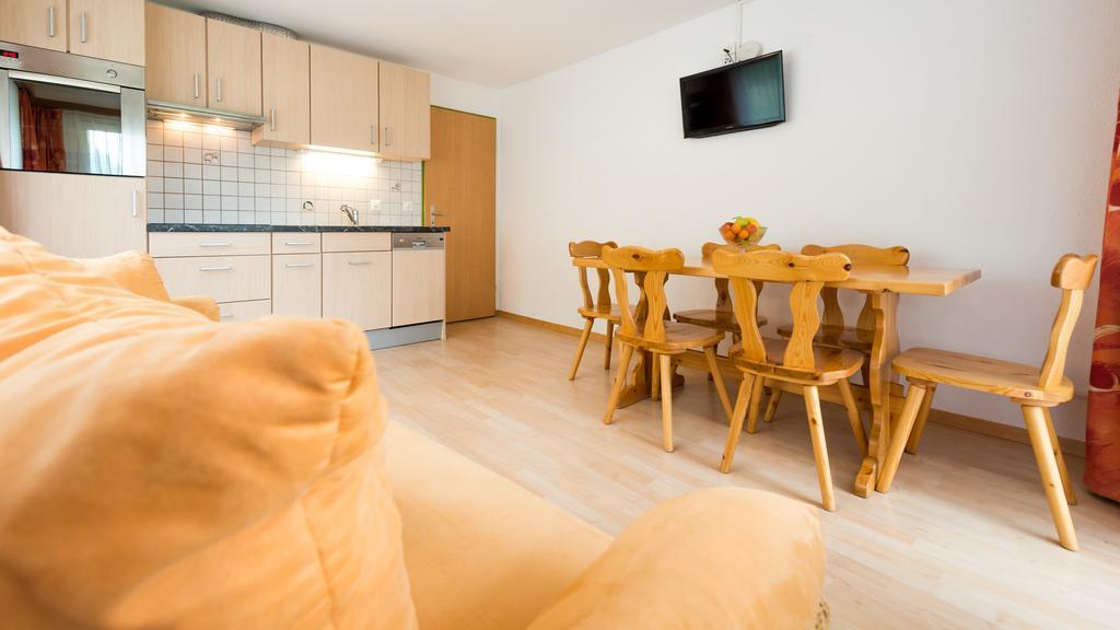 סאס-גרונד Apartments Atlas חדר תמונה